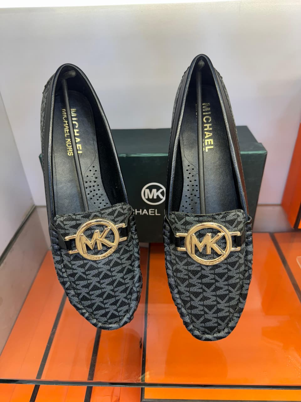 MICHAEL KORS Women loafers High quality