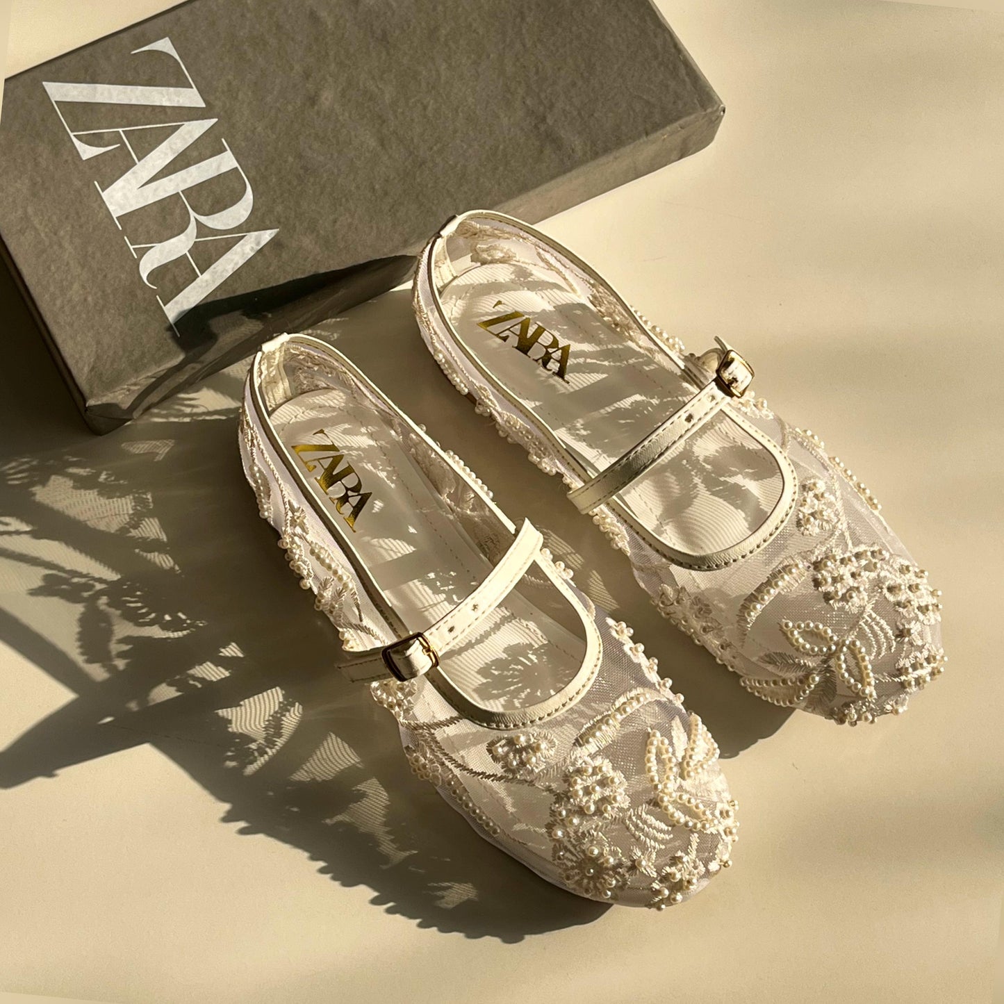 Moti Pumps ⭐ Hand embroidered