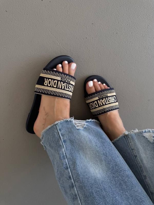 Comfort Slides – Stylish Casual Women Slippers