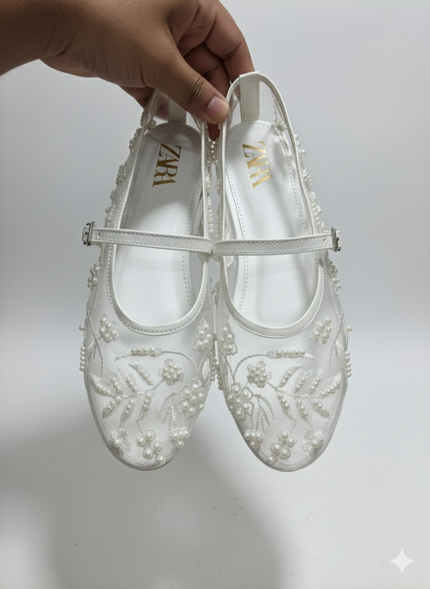 Moti Pumps ⭐ Hand embroidered