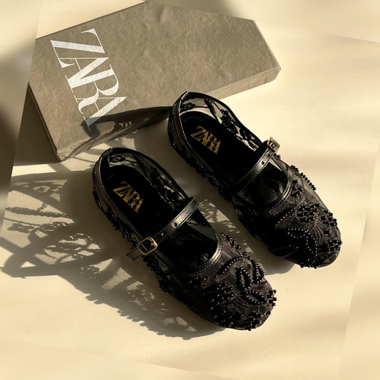 Moti Pumps ⭐ Hand embroidered