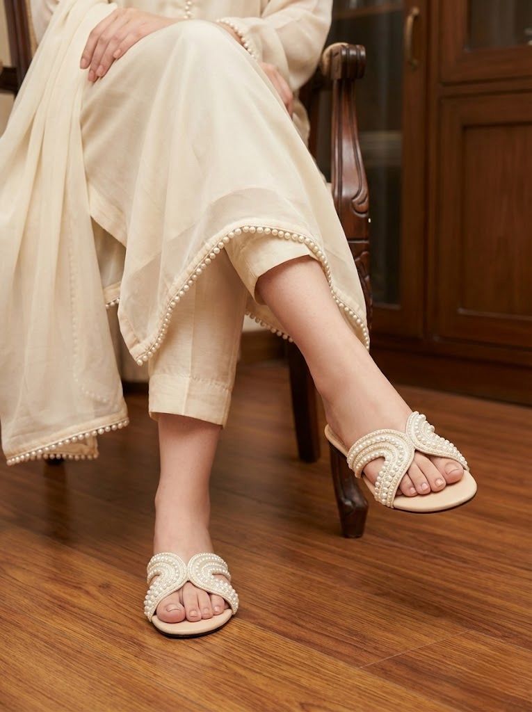 Zr Pearl Flat Slipper 🔥