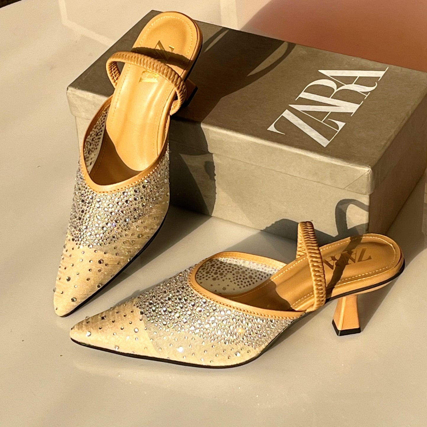 ZUNEZO Crystal Elegance Luxe Heel